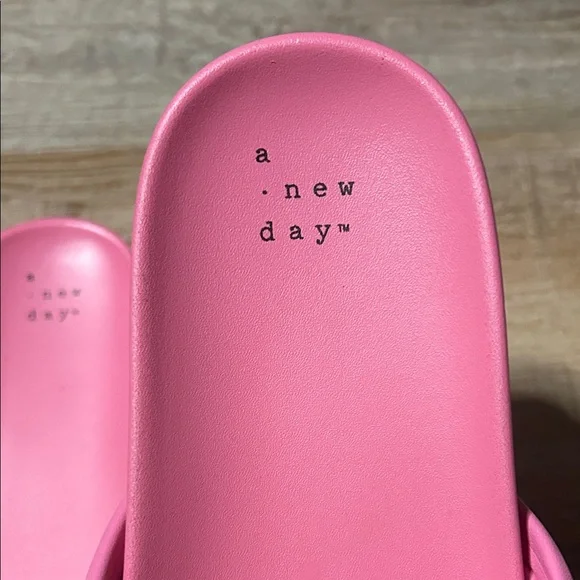 A New Day Women's Knotted Pink Sandals - Picture 2 of 4